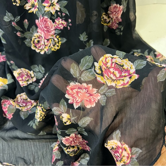 Almost Famous Black Floral Rose Handkerchief Hem Maxi Dress SZ L - Picture 6 of 12